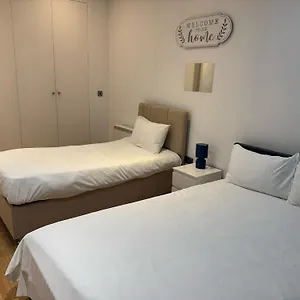 Comfortable - Cosy - Budget In Center London